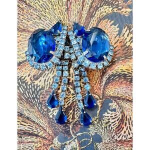 Vintage Sapphire Blue Rhinestone Chandelier Clip-On Earrings Mid Century Glamour